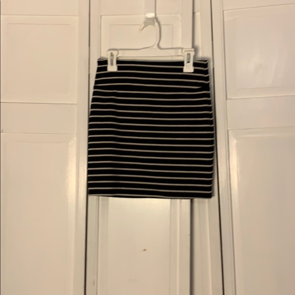 AMERICAN EAGLE | pencil skirt